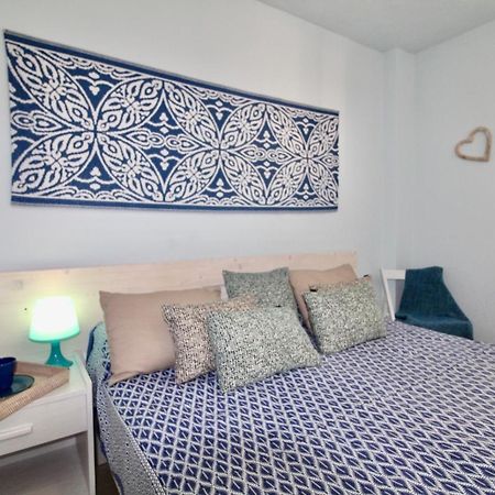 Agradable Apartamento Con Terraza En Formentera Ес Пухолс Екстериор снимка