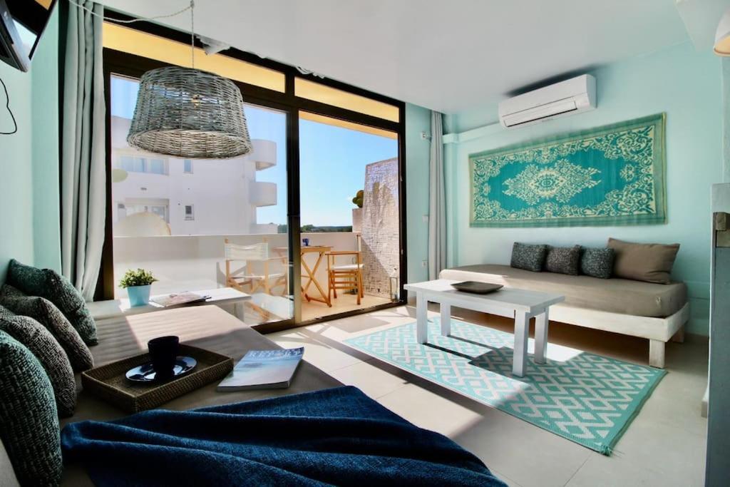 Agradable Apartamento Con Terraza En Formentera Ес Пухолс Екстериор снимка